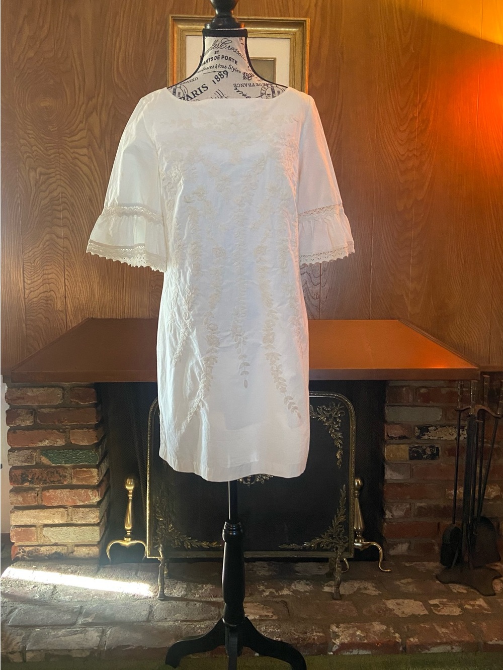 Cynthia Steffe Crisp White Collar Shirt
